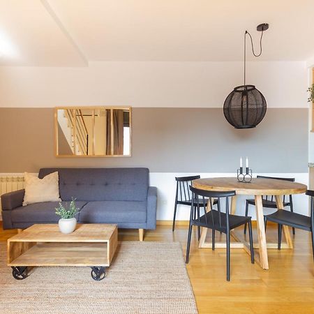 Elegante Duplex En Terrassa, Barcelona Apartment Bagian luar foto