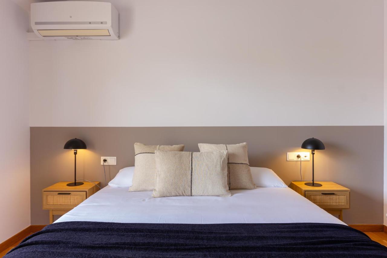 Elegante Duplex En Terrassa, Barcelona Apartment Bagian luar foto