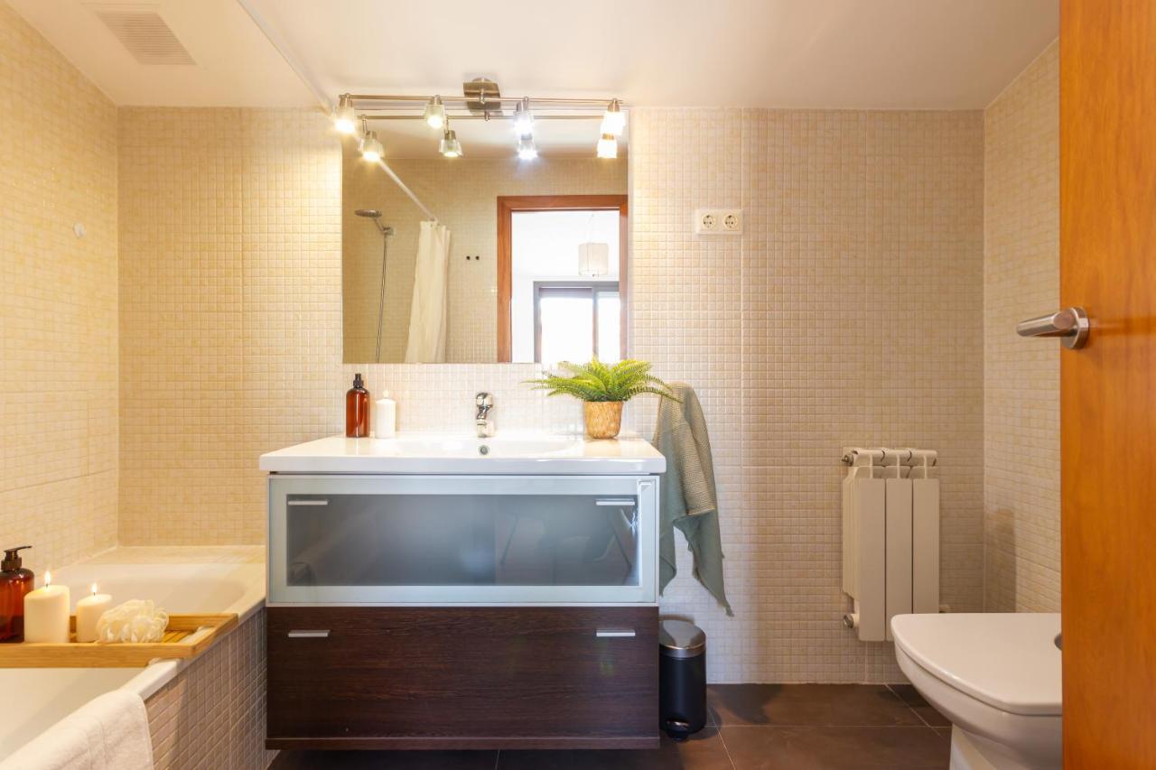 Elegante Duplex En Terrassa, Barcelona Apartment Bagian luar foto
