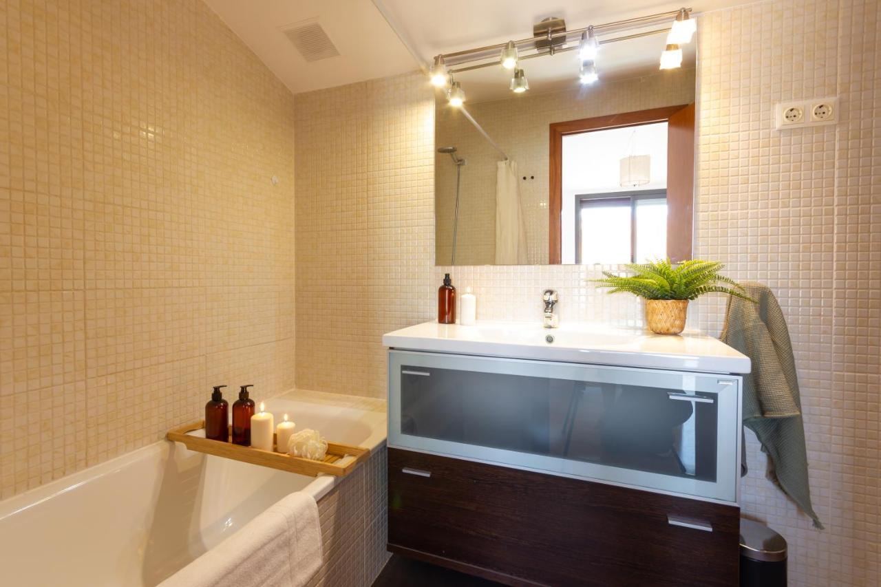 Elegante Duplex En Terrassa, Barcelona Apartment Bagian luar foto