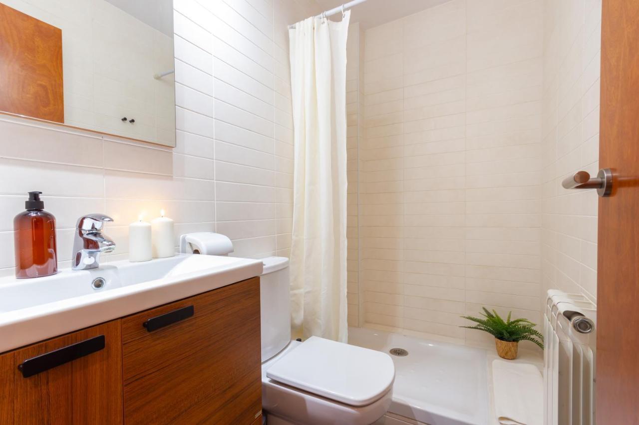 Elegante Duplex En Terrassa, Barcelona Apartment Bagian luar foto