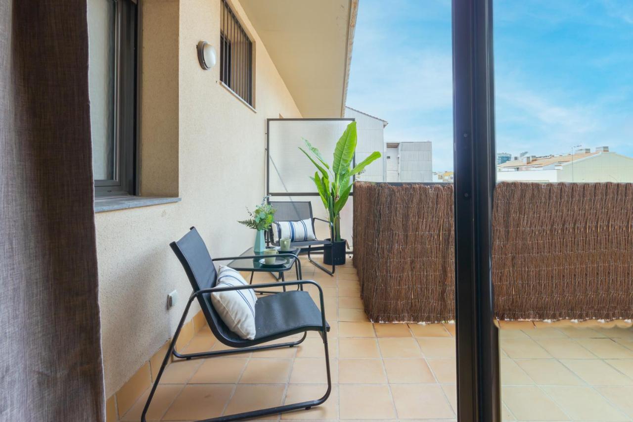 Elegante Duplex En Terrassa, Barcelona Apartment Bagian luar foto